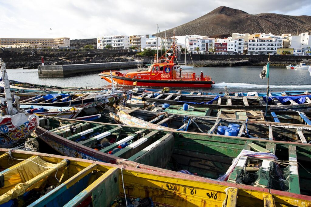 Every year, between 200 and 300 people are imprisoned in Spain on 